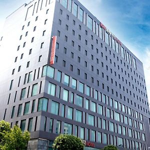 Ibis Ambassador Suwon